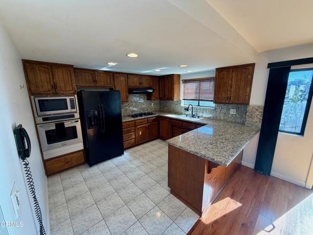 Building Photo - 609 N Monterey St