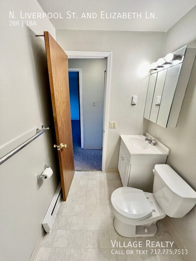 Building Photo - 75 N Liverpool St