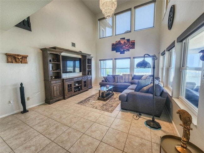 Building Photo - 44 Sea Vista Dr
