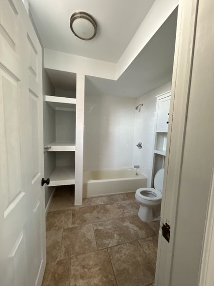 Building Photo - 115 Grant Ave