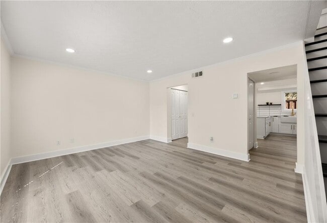 Building Photo - 3298 Abbeywood Dr