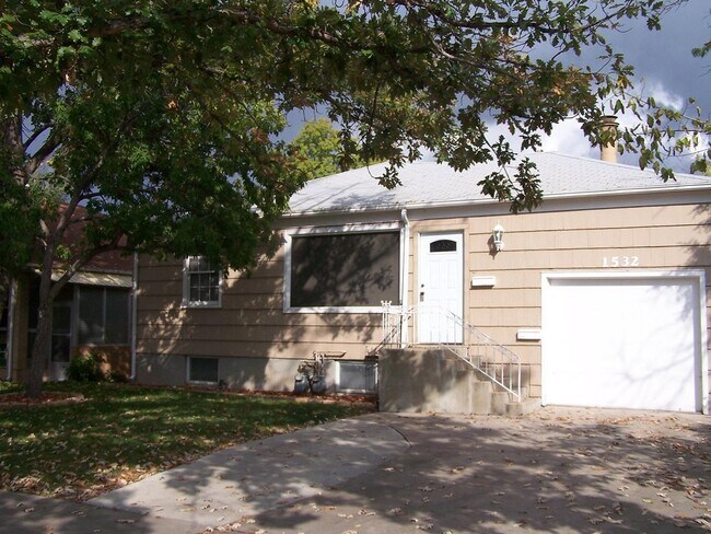 Primary Photo - LW1532