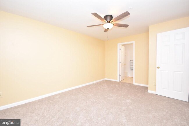 Building Photo - 11000 Kinship Ct