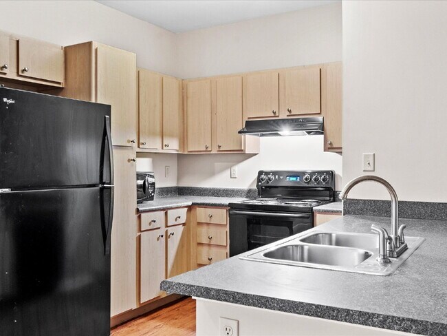 Building Photo - 704 Bristol Village Dr