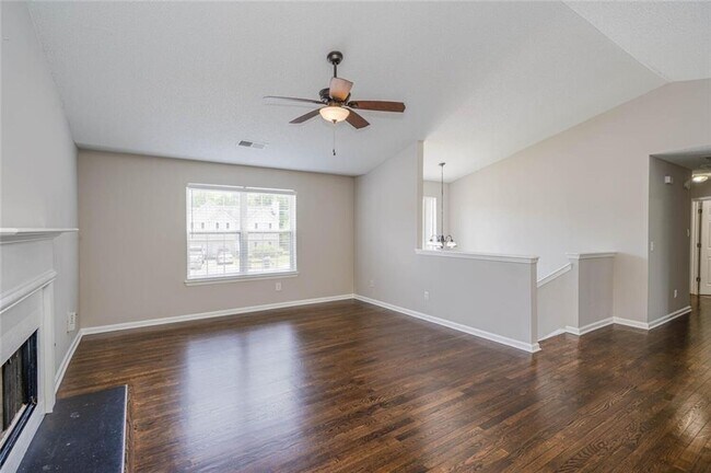 Building Photo - 3272 Peach Ct