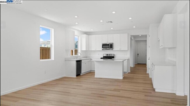 Building Photo - 3000 Red Canard Wy