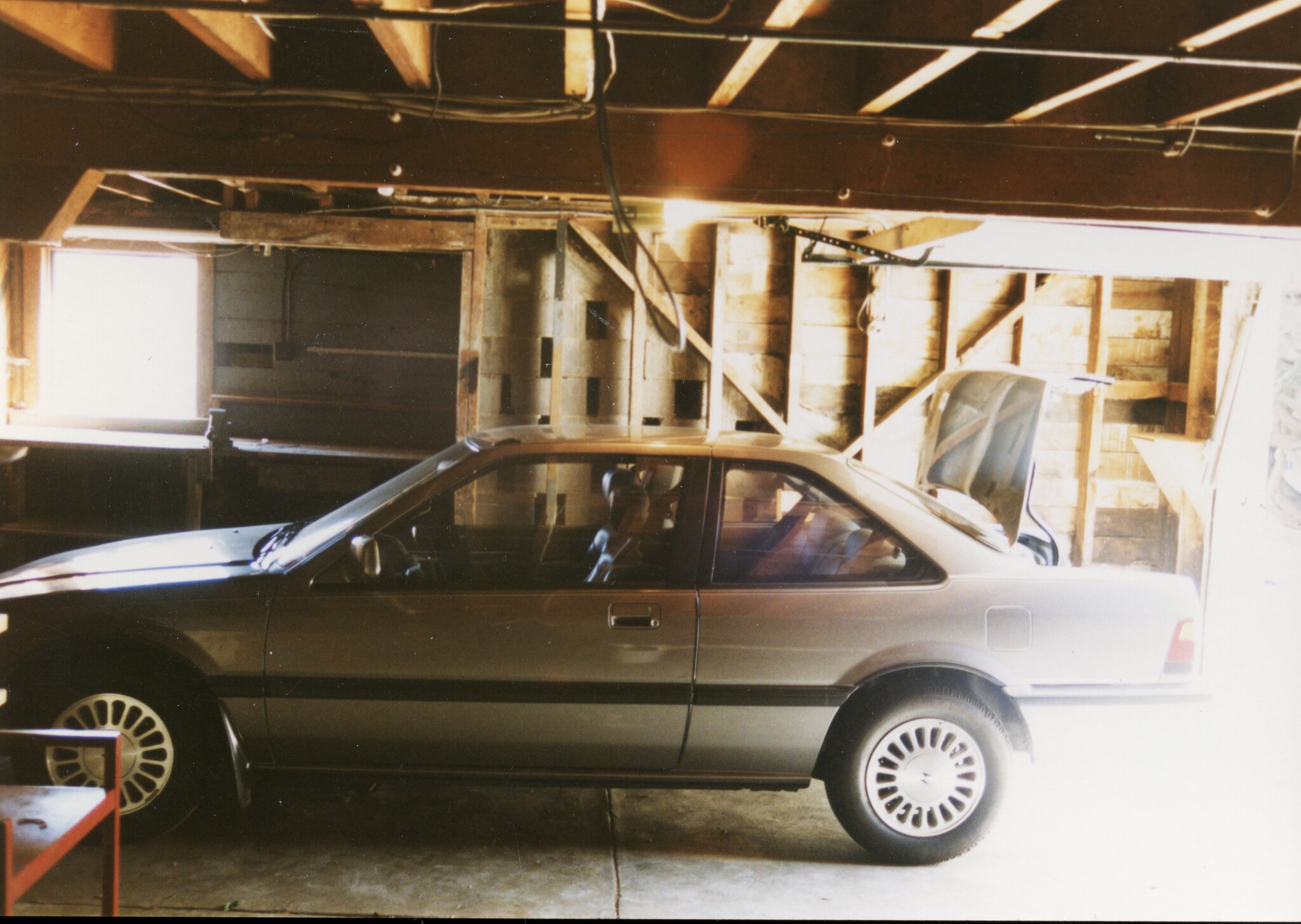 Garage w/storage + private off street parking - 306 3rd St