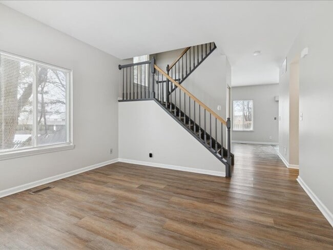 Building Photo - 14228 S Napa Cir