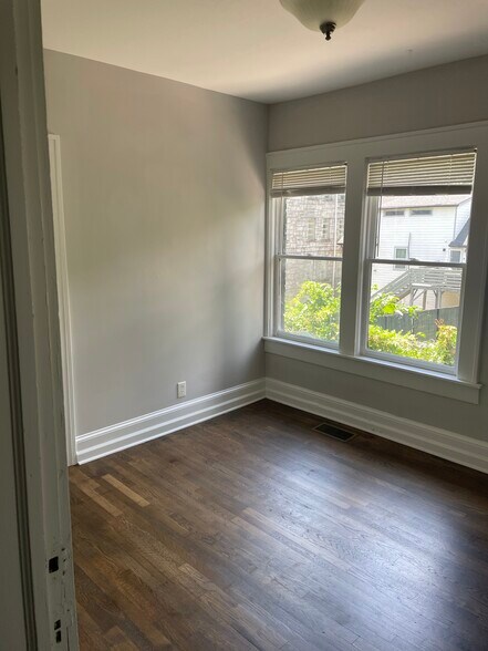 Bedroom 2 - 998 Woodbourne Dr SW