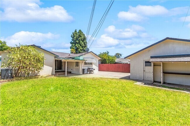Building Photo - 454 N Shattuck Pl