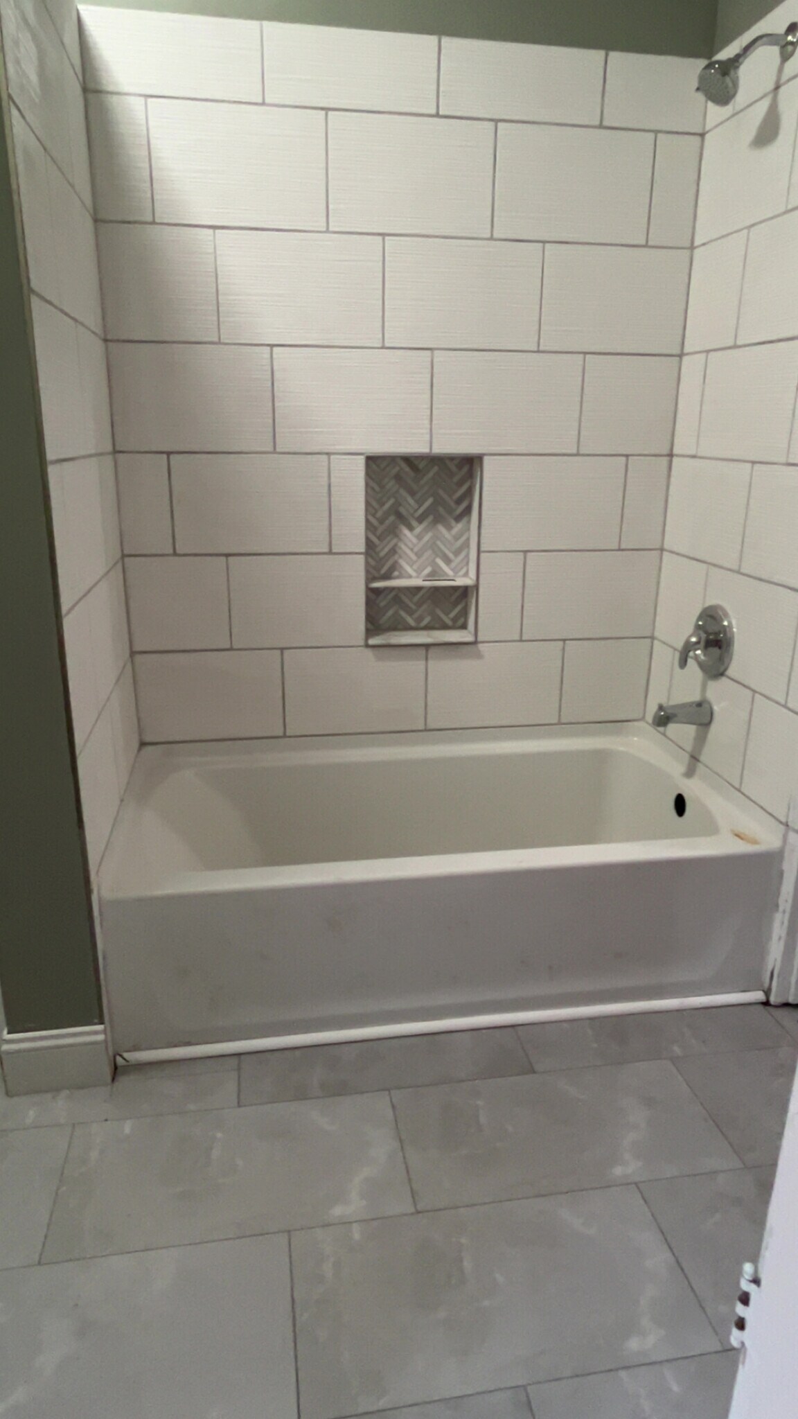 Building Photo - 3896 Reading Rd