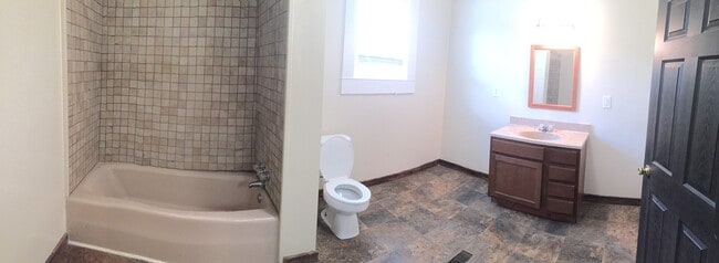 Building Photo - Remodeled 3 BDR / 1 BA Home, Small Town Living