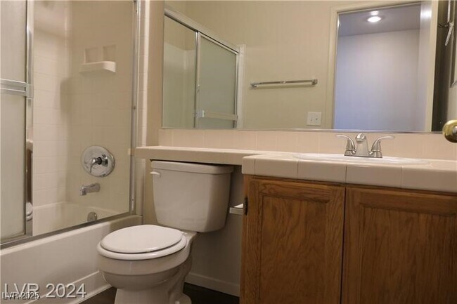 Building Photo - 6665 Golden Pond Cir