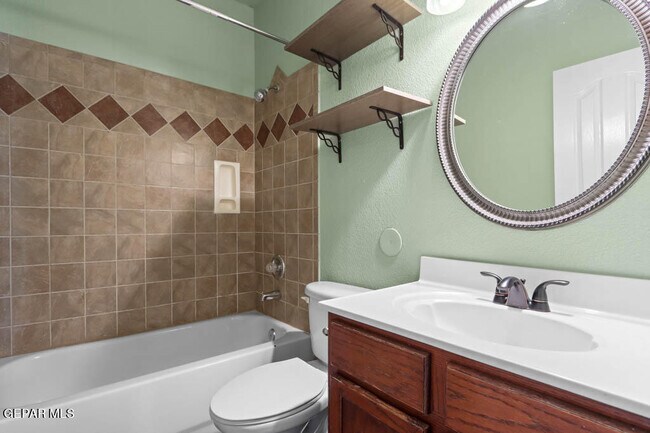 Building Photo - 12733 Tierra Salas Dr