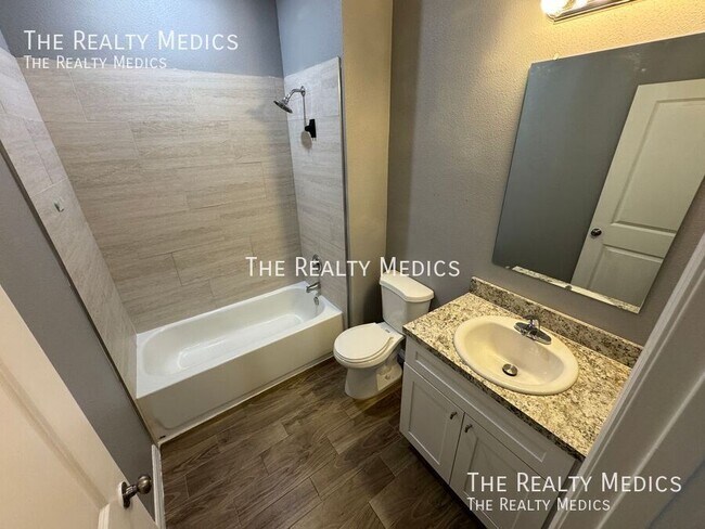 Building Photo - 1999 Marshall St