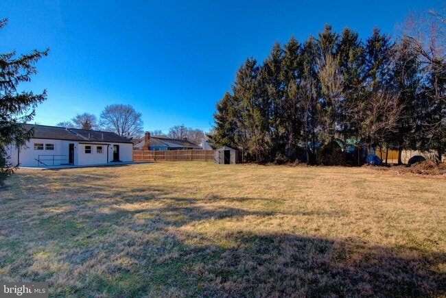 Building Photo - 106 North St NE