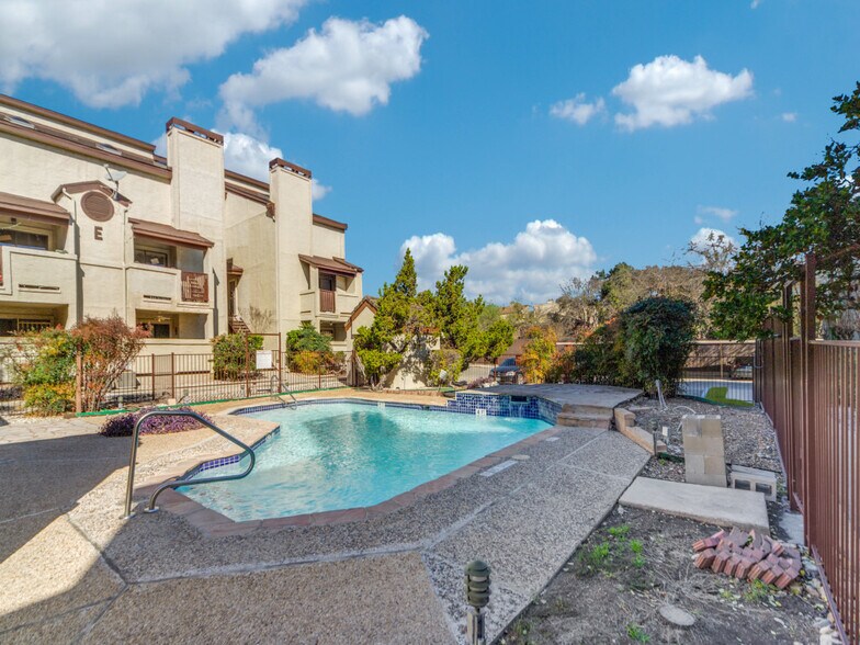 Building Photo - 5322 Medical Dr