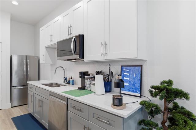 Building Photo - 2406 Merlin St