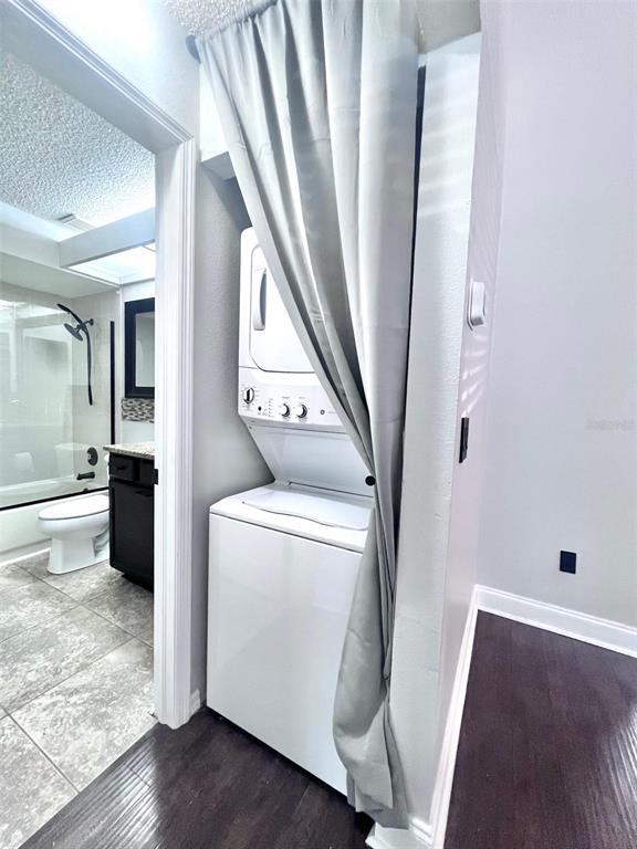 Building Photo - 7828 Hardwick Dr