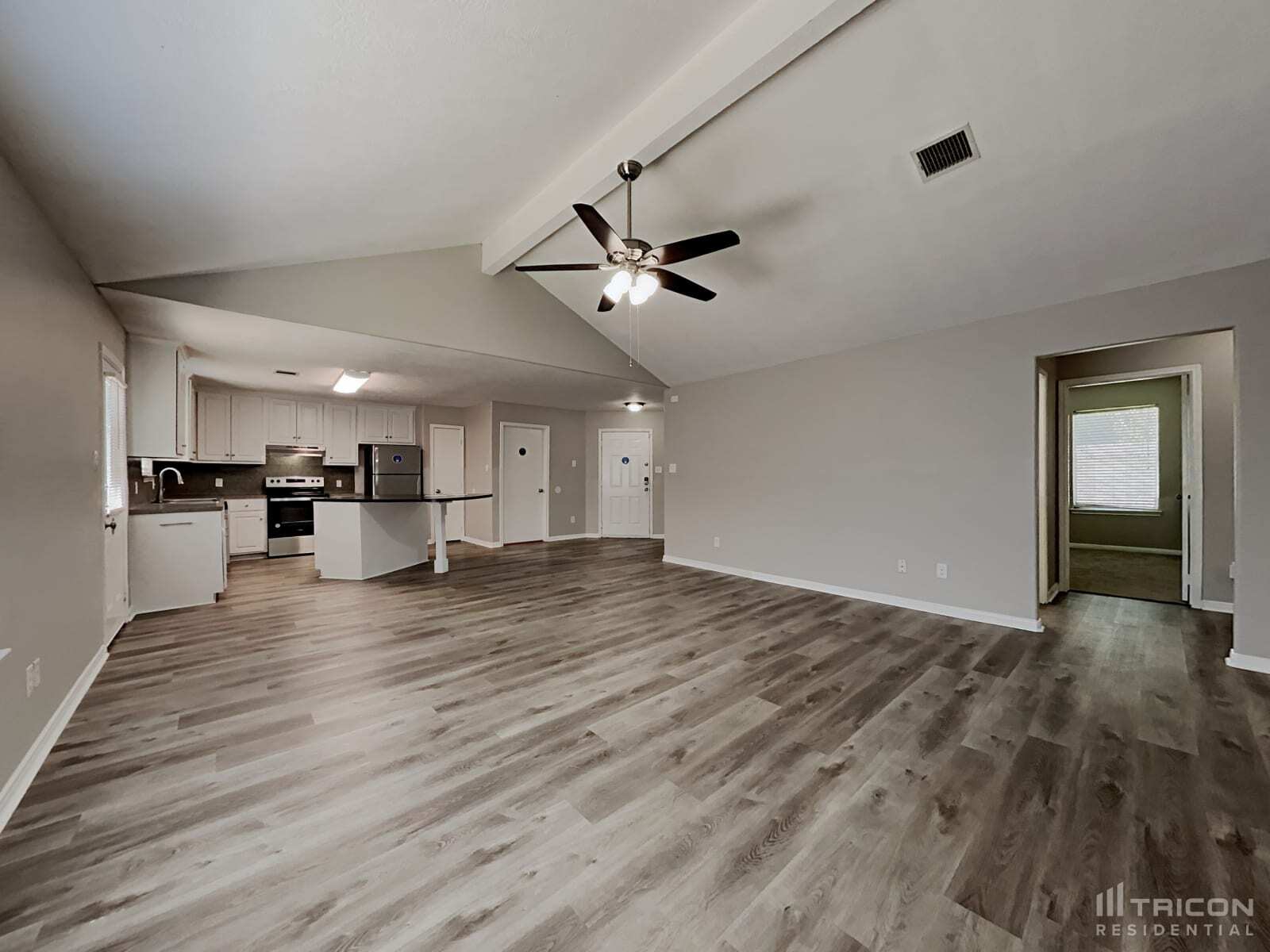 Building Photo - 16333 Sun View Ln