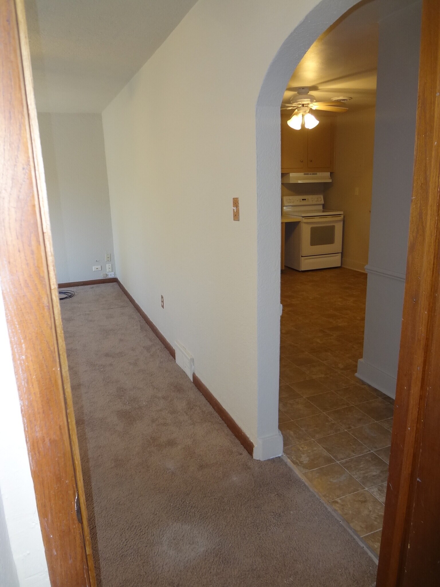 Building Photo - 34130 Davies Dr