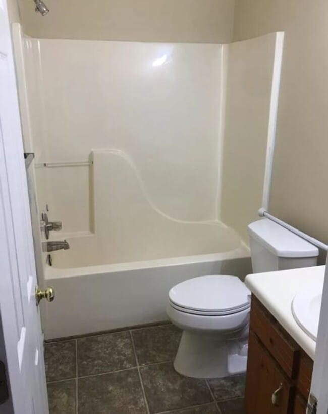 Building Photo - 5604 Knockadoon Ct