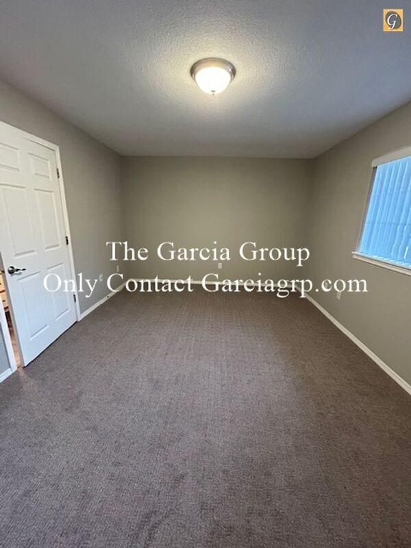 Building Photo - 13631 SE Oatfield Rd