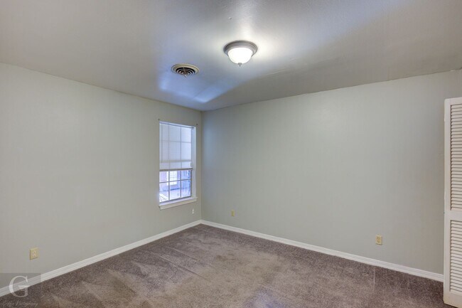 Building Photo - Rental Property