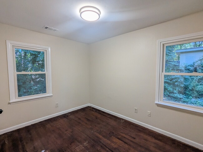 Building Photo - 2871 Marco Dr NW