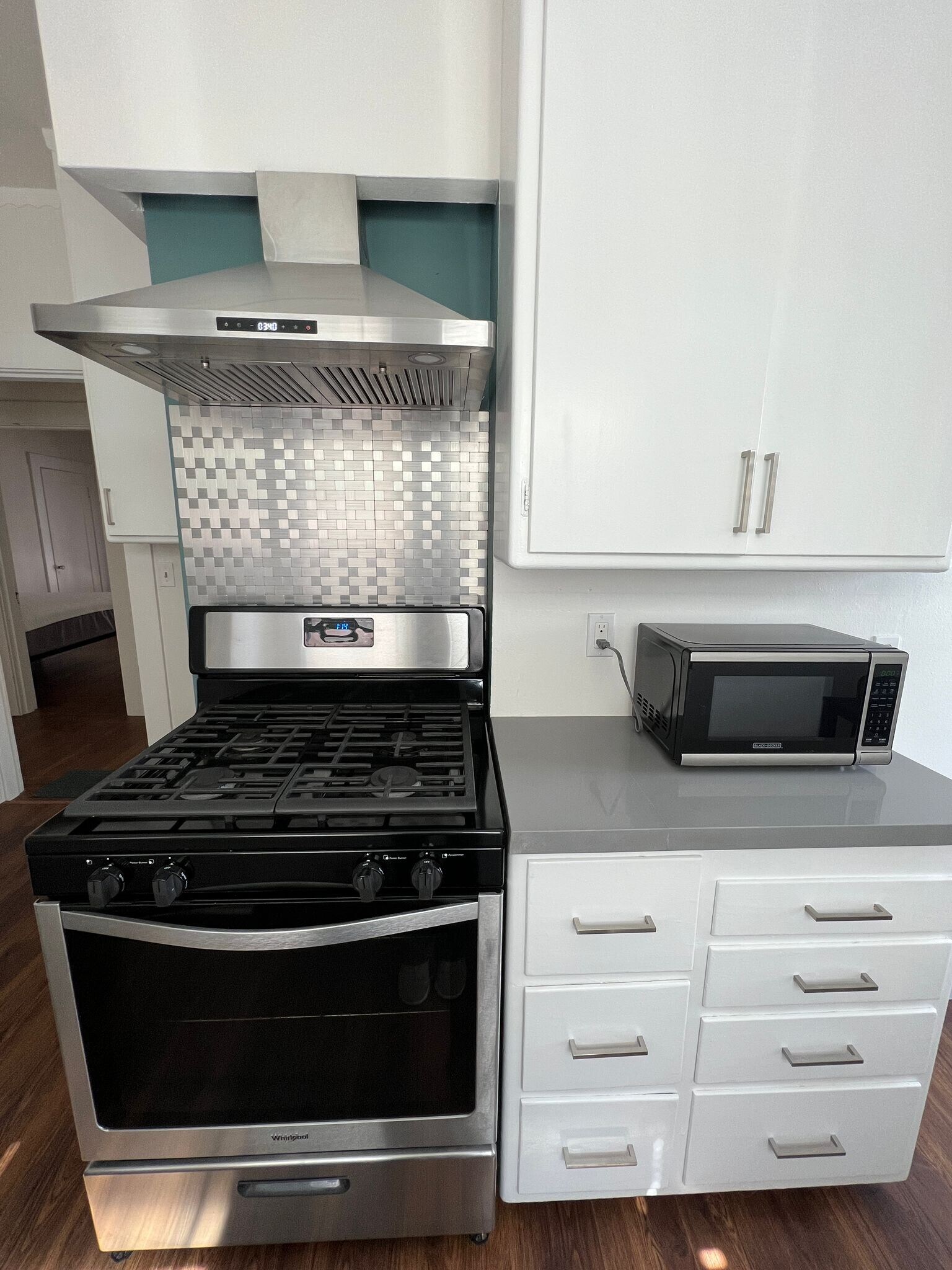 Building Photo - 1694 Oxford St