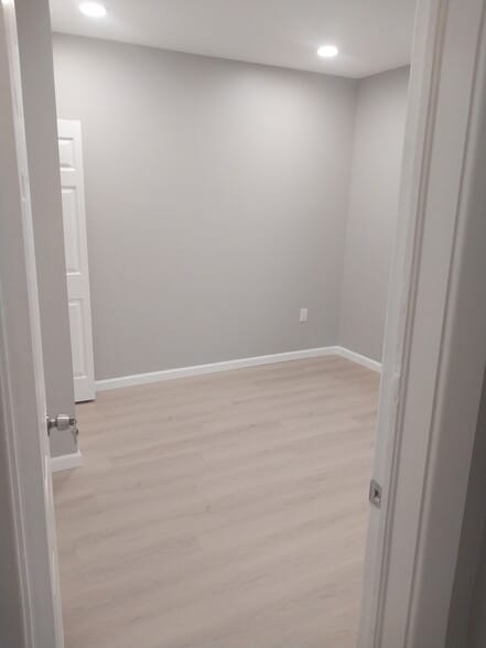 Bedroom 2 - 137 Chestnut Ave