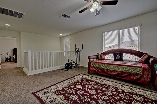 Building Photo - COMING SOON IN LAYTON LAKES!!!
