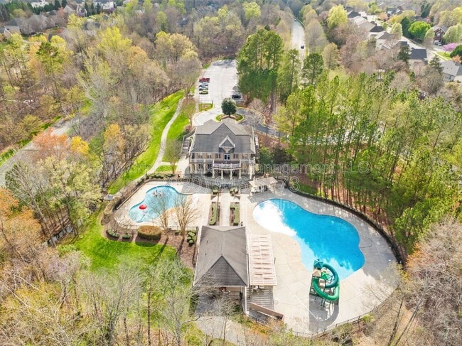 Building Photo - 2119 Baggins Ln