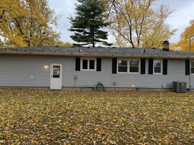 Building Photo - 220 May St