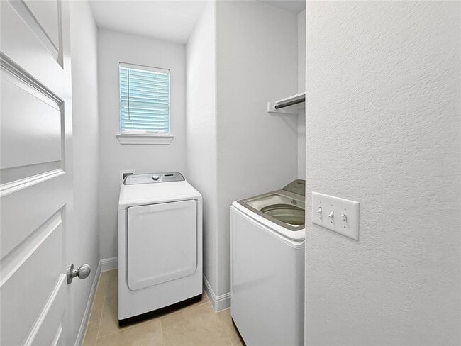 Building Photo - 6408 Mary Lewis Dr