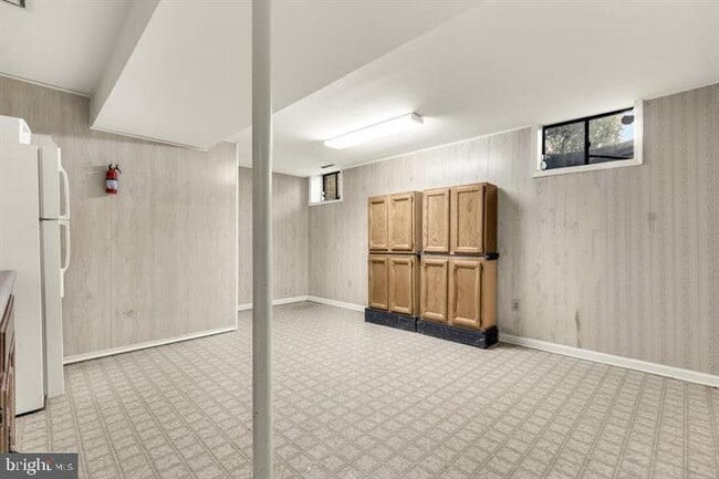 Building Photo - 10855 Lockwood Dr