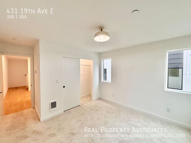 Building Photo - 431 19th Ave E