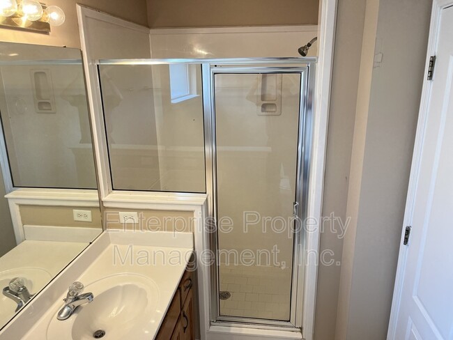 Building Photo - 9221 Lazzini Cove