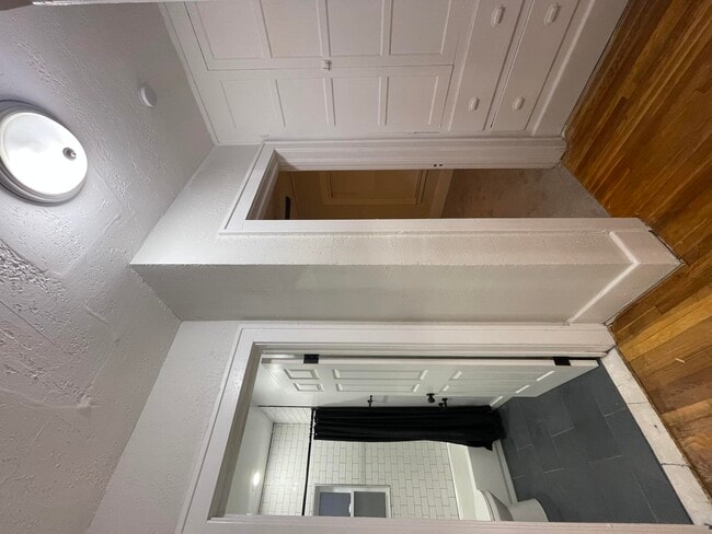 Building Photo - 3257 Blaine St