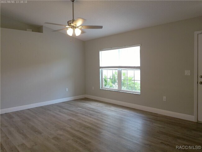 Building Photo - 9252 N Agatha Dr