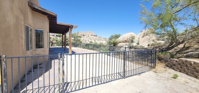 Building Photo - 6231 Mirlo Rd