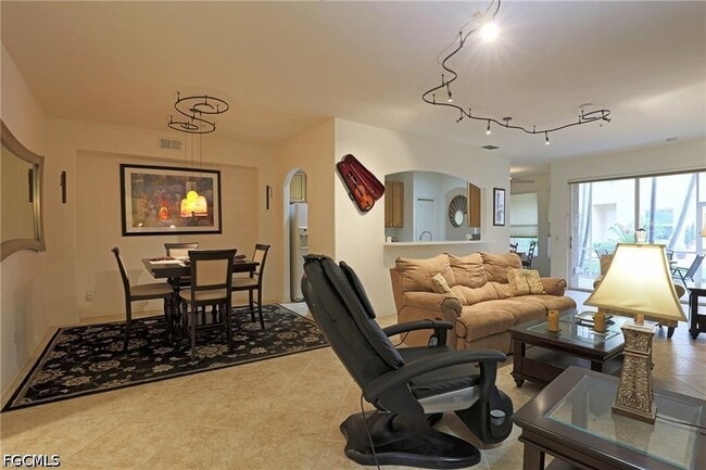 Building Photo - 13225 Silver Thorn Loop