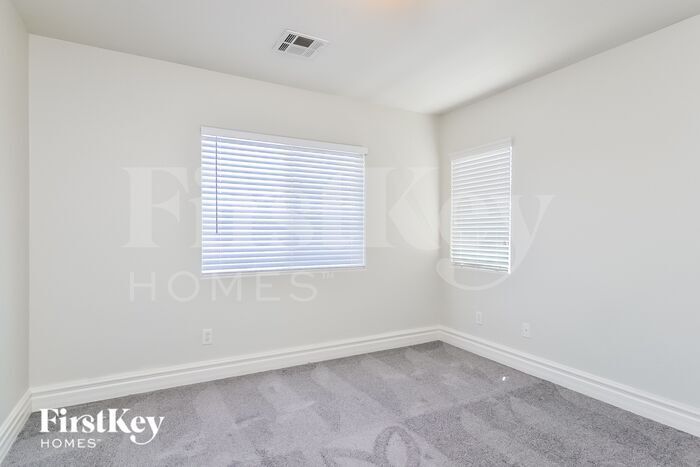 Building Photo - 9742 Marcelline Ave