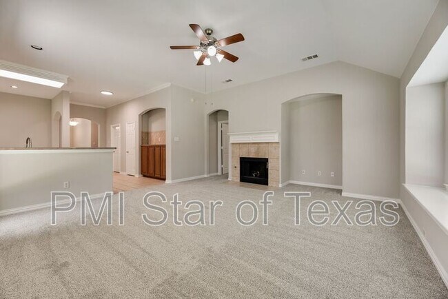 Building Photo - 7600 Shasta Dr