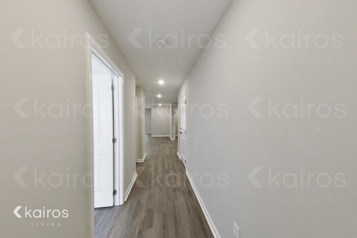 Building Photo - 158 Cottage Grove Rd