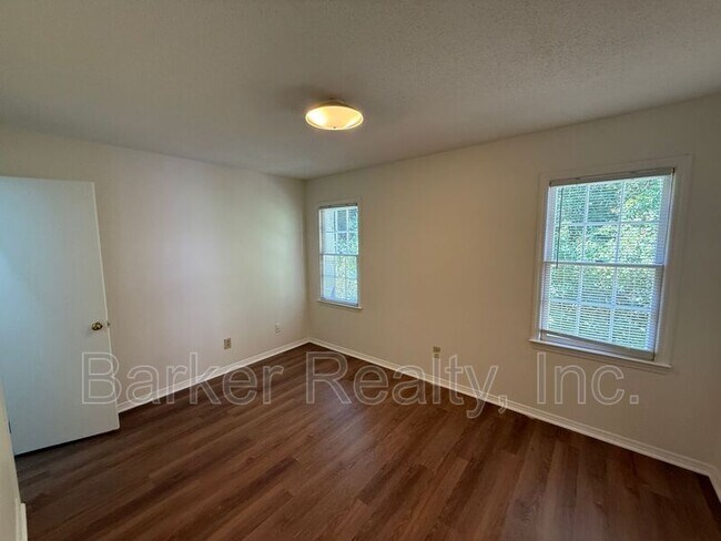 Building Photo - 6112 Spice Ridge Ln
