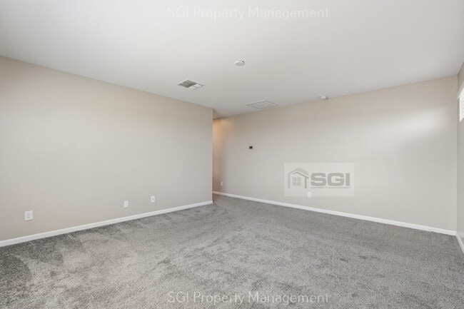 Building Photo - 17851 W Daley Ln