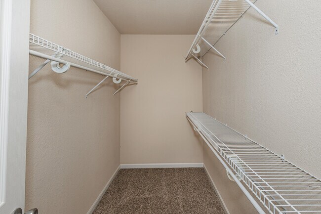 Building Photo - 307 Burnside Dr