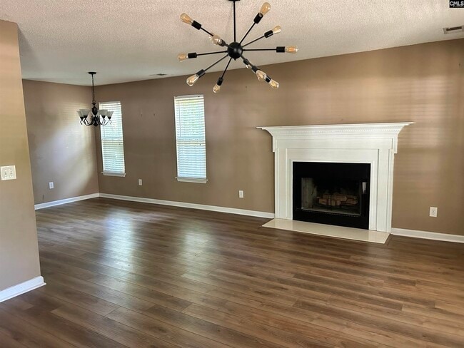 Building Photo - 17 Sugar Maple Ct