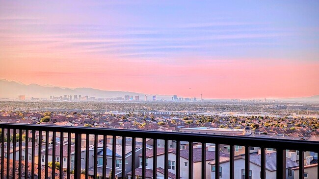 Primary Photo - 1038 Delbrook Ave